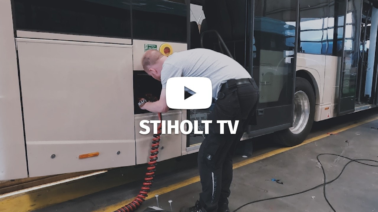 Stiholt TV: Klargøring og levering af el-busser til Tide Bus Danmark