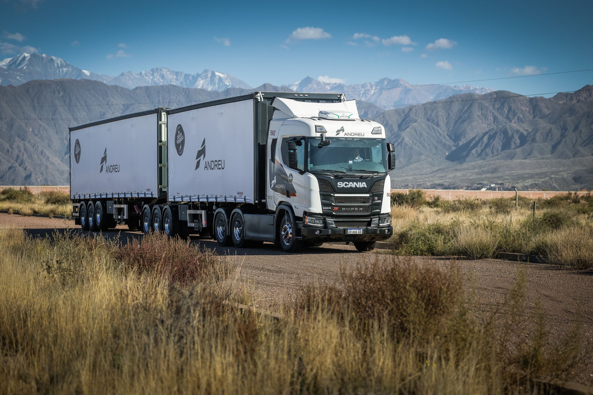 SCANIA IMPULSA LA EFICIENCIA DE TRANSPORTE ANDREU CON BITRENES DE HASTA 75 TONELADAS