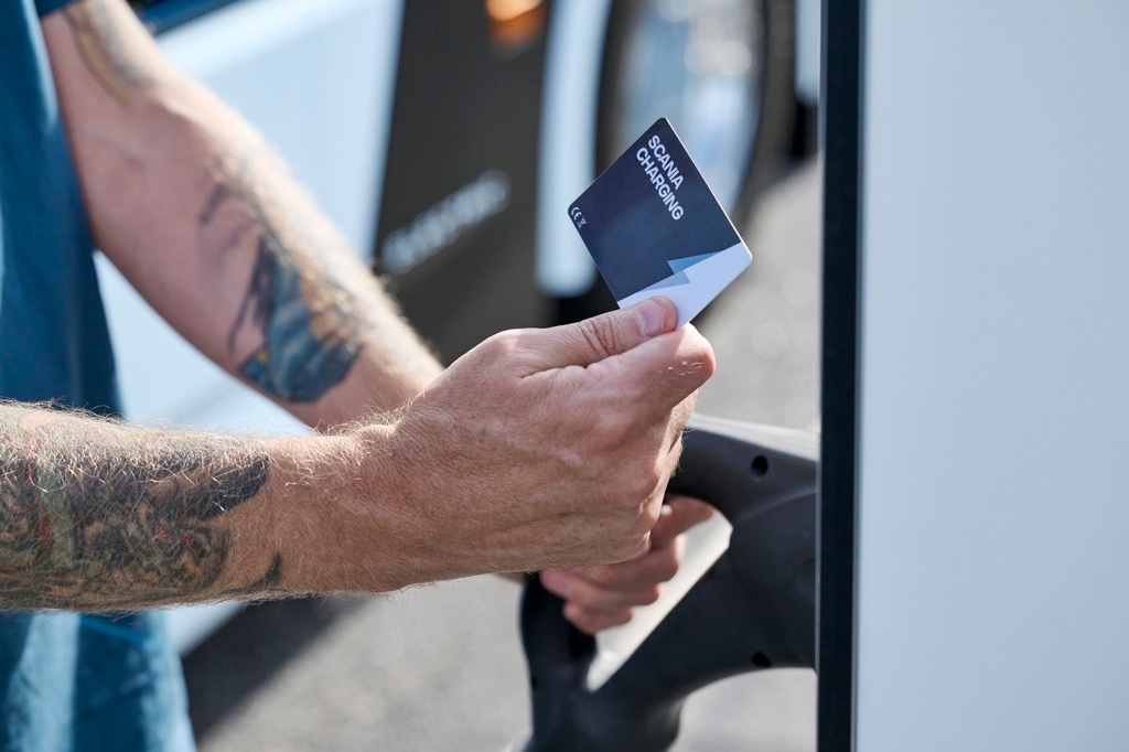 Scania Charging Access -latauspalvelu sähkökuorma-autoille