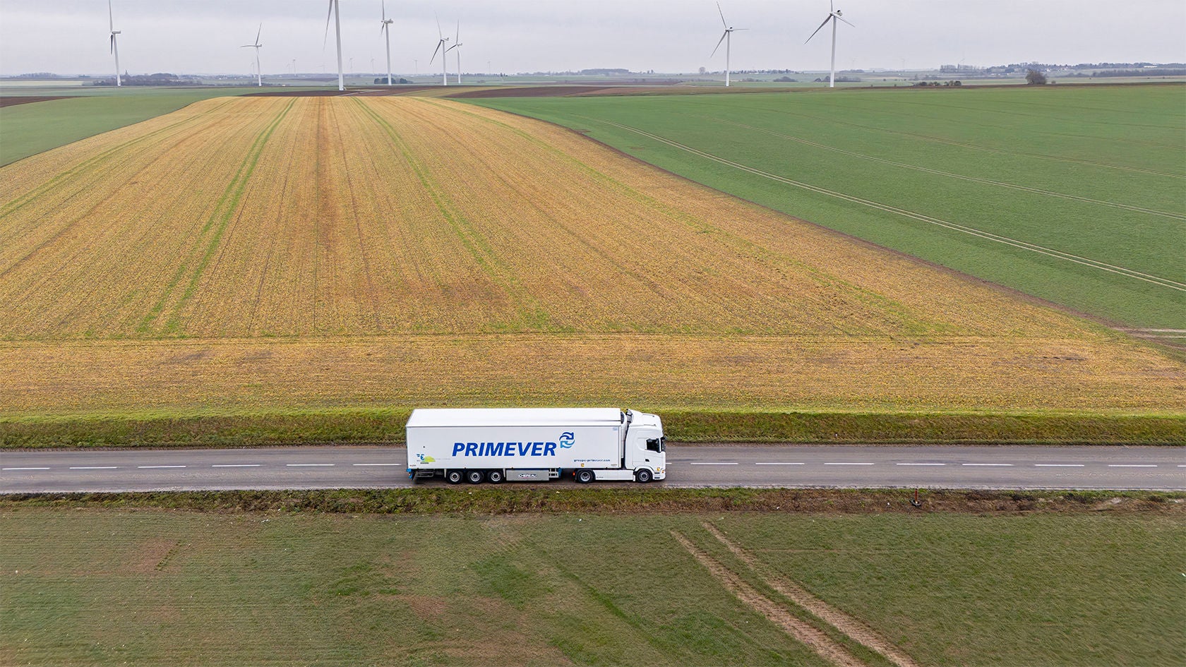 Avec la connectivité, le transporteur dispose de toutes les données nécessaires à la gestion de son parc : Scania Tachy +, consommations, prévisionnel d’entretien.