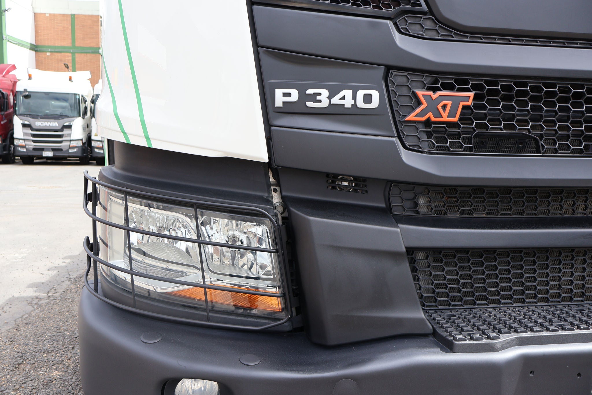 G500 B8X4 HT