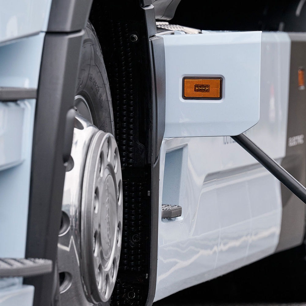 Truck charging