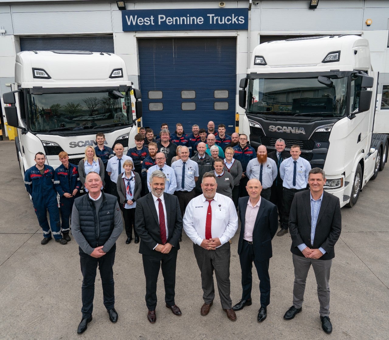 West Pennine Trucks and Haydock Commercial Vehicles triumph in Scania UK’s 2022 team awards