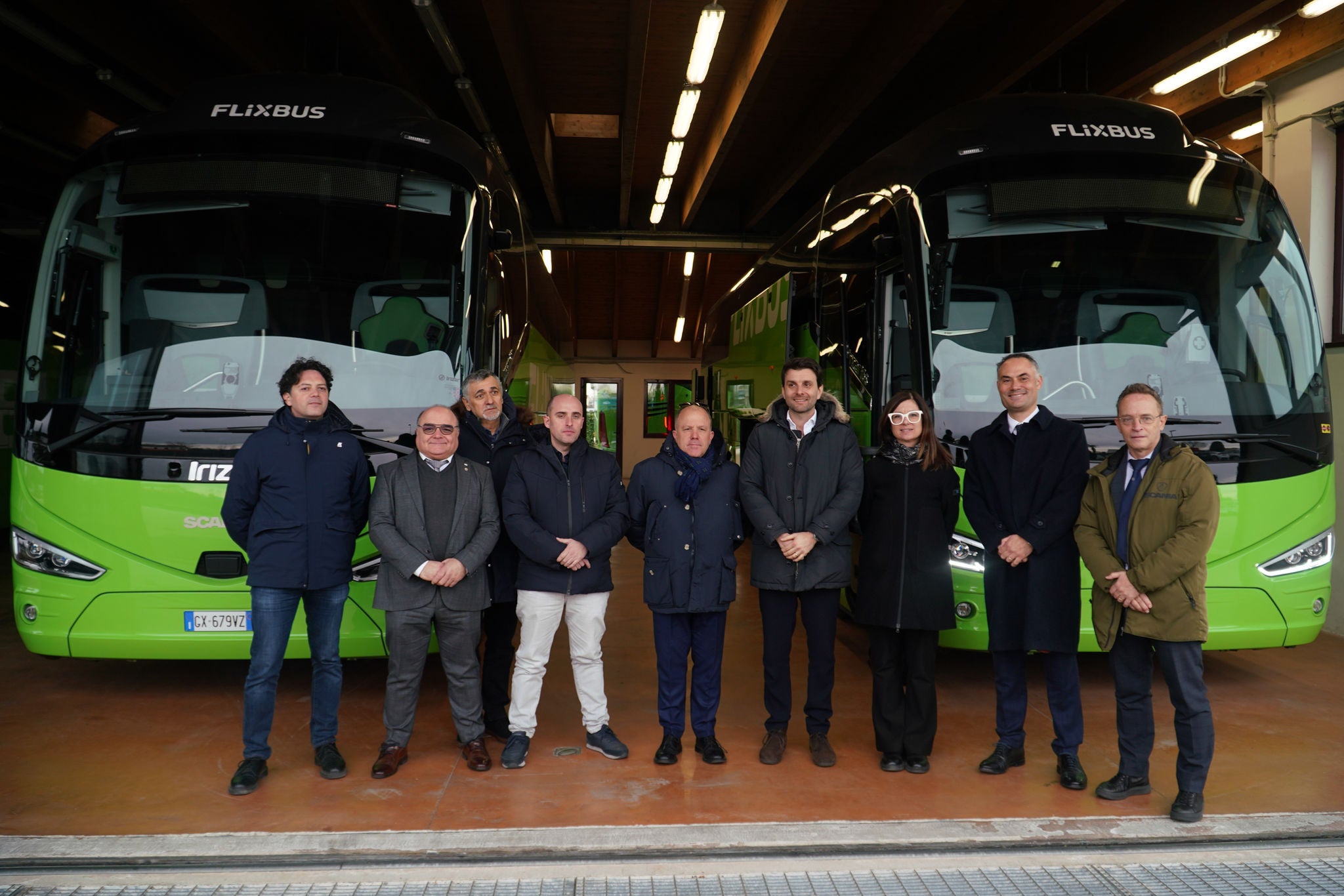 FlixBus lancia le prime linee a LNG in Italia: l’alleanza con Irizar e Scania è un primo passo verso una mobilità più virtuosa