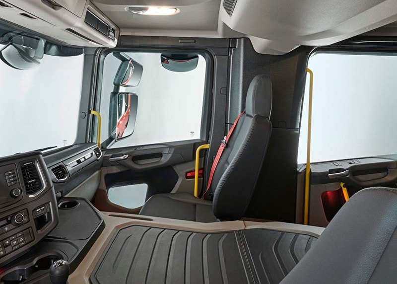 Mannschaftsfahrerhaus mit „City Safe“-Fenster