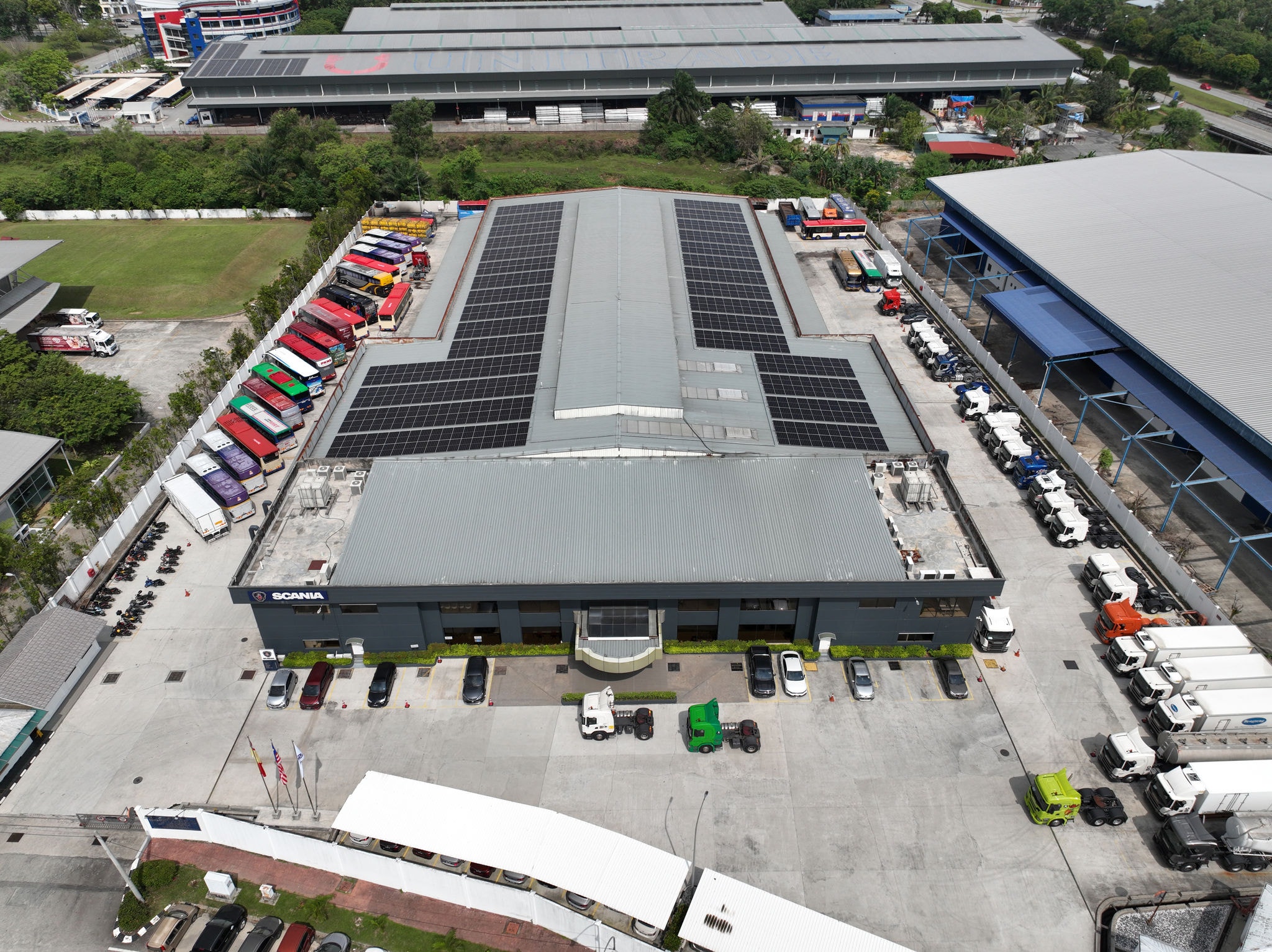 SCANIA MALAYSIA POWERS SUSTAINABILITY WITH 664 SOLAR PANELS AT BUKIT JELUTONG WORKSHOP