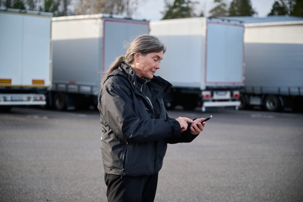 Scaniaディーラーおよびワークショップ、Codema Scania Fleet Management アプリ