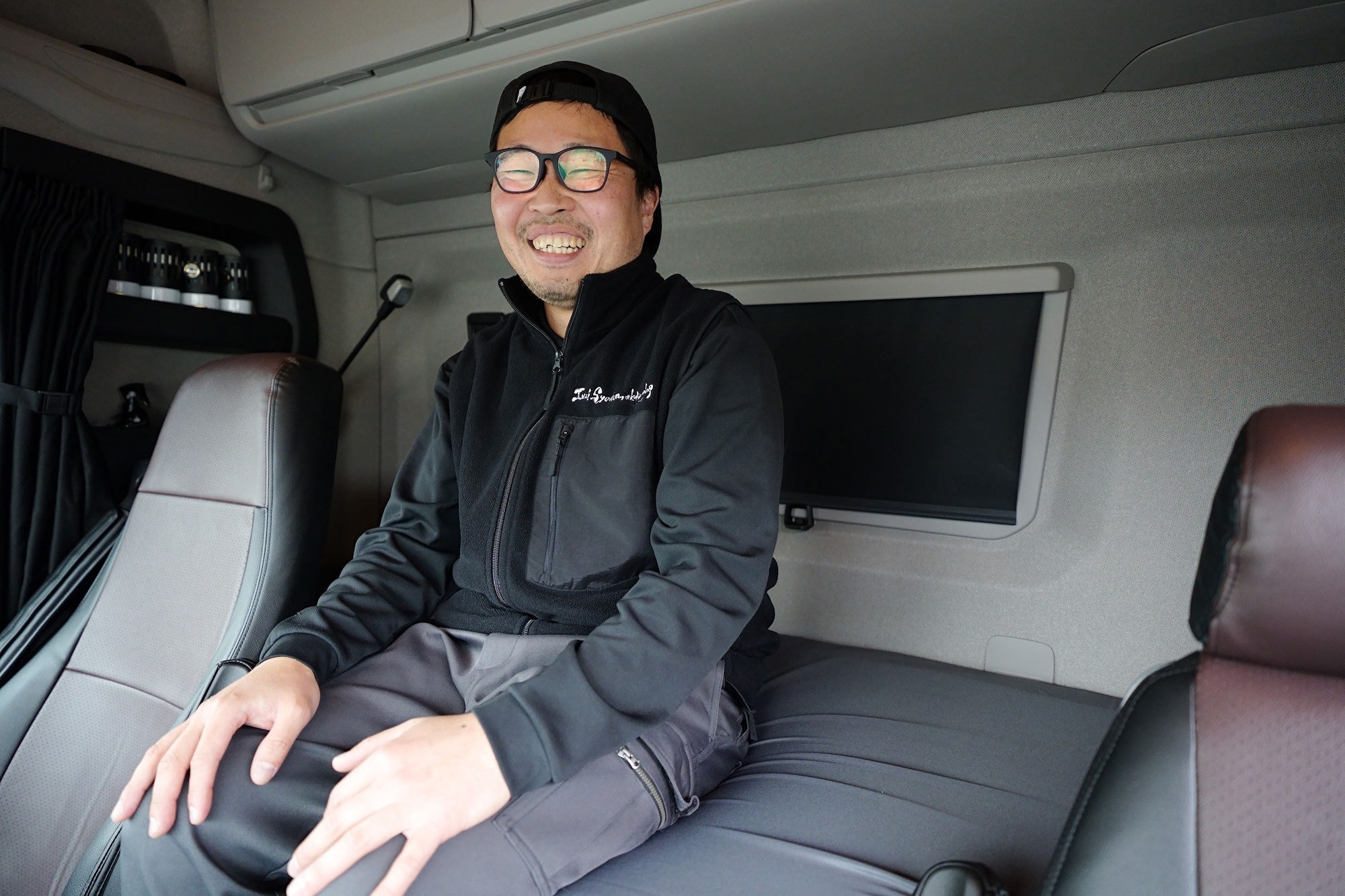 ドライバーの服部 拓也氏