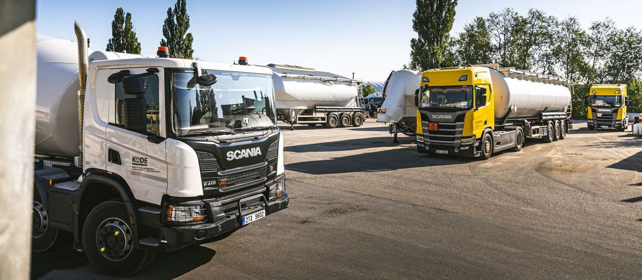 Vozidlo Scania s cisternovým návěsem