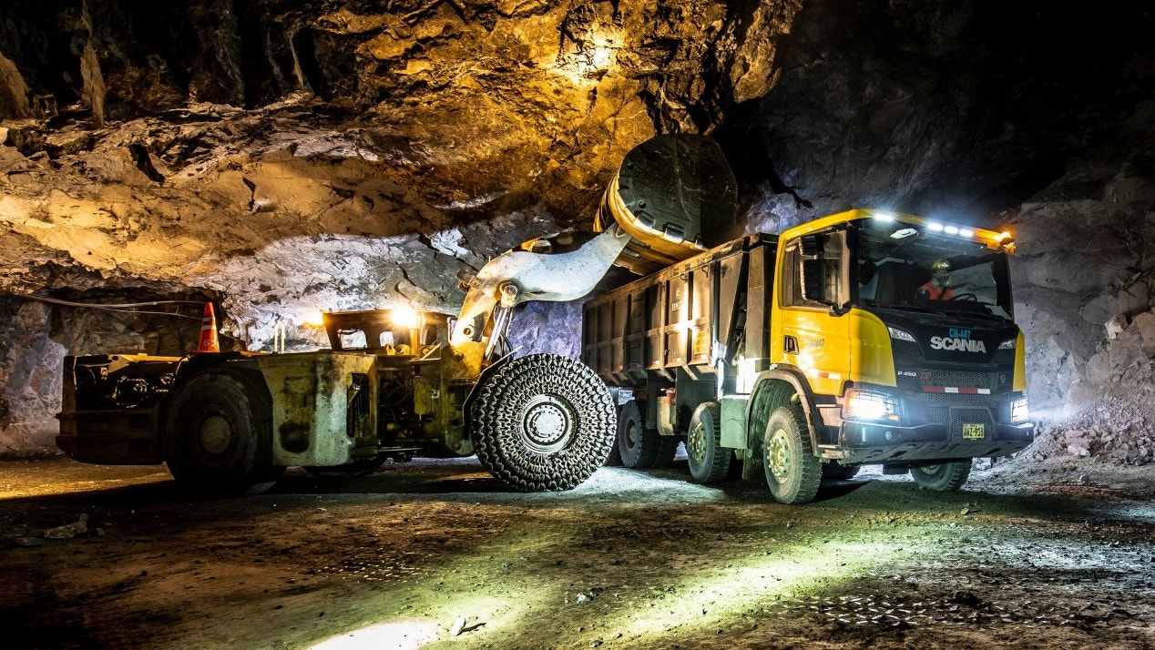 Volcador para minería para operaciones dentro de la mina