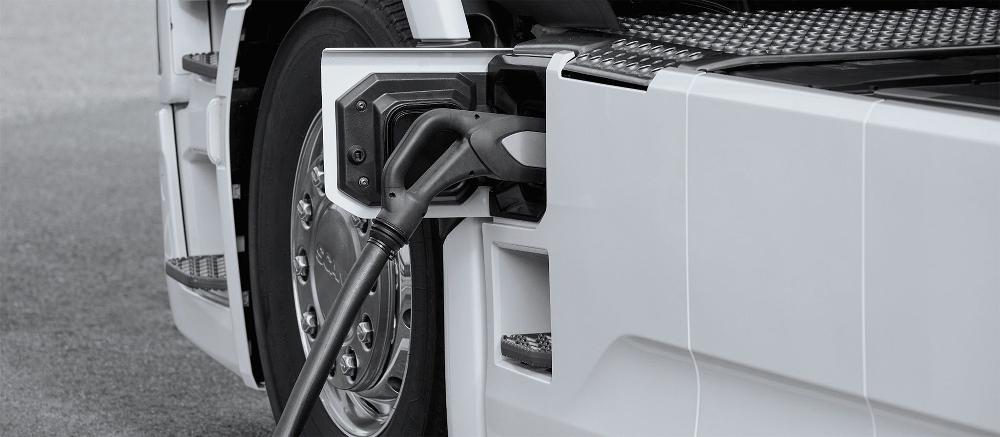 Avec Erinion France, Scania accompagne la transition électrique de ses clients
