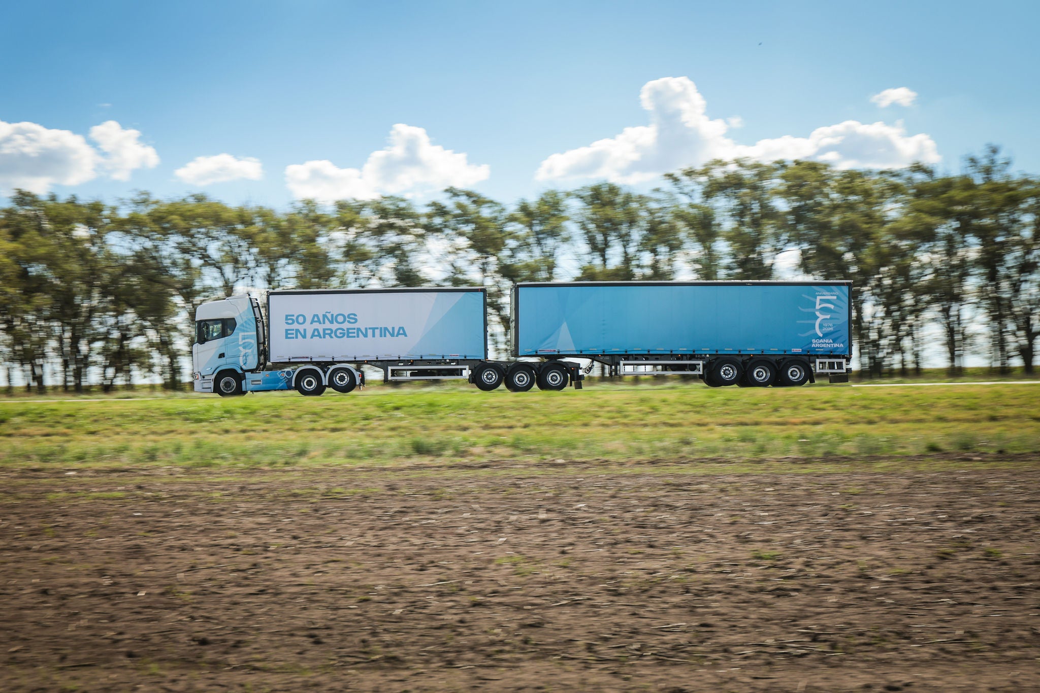 Scania celebra 50 años en Argentina y reafirma su compromiso con el futuro del transporte