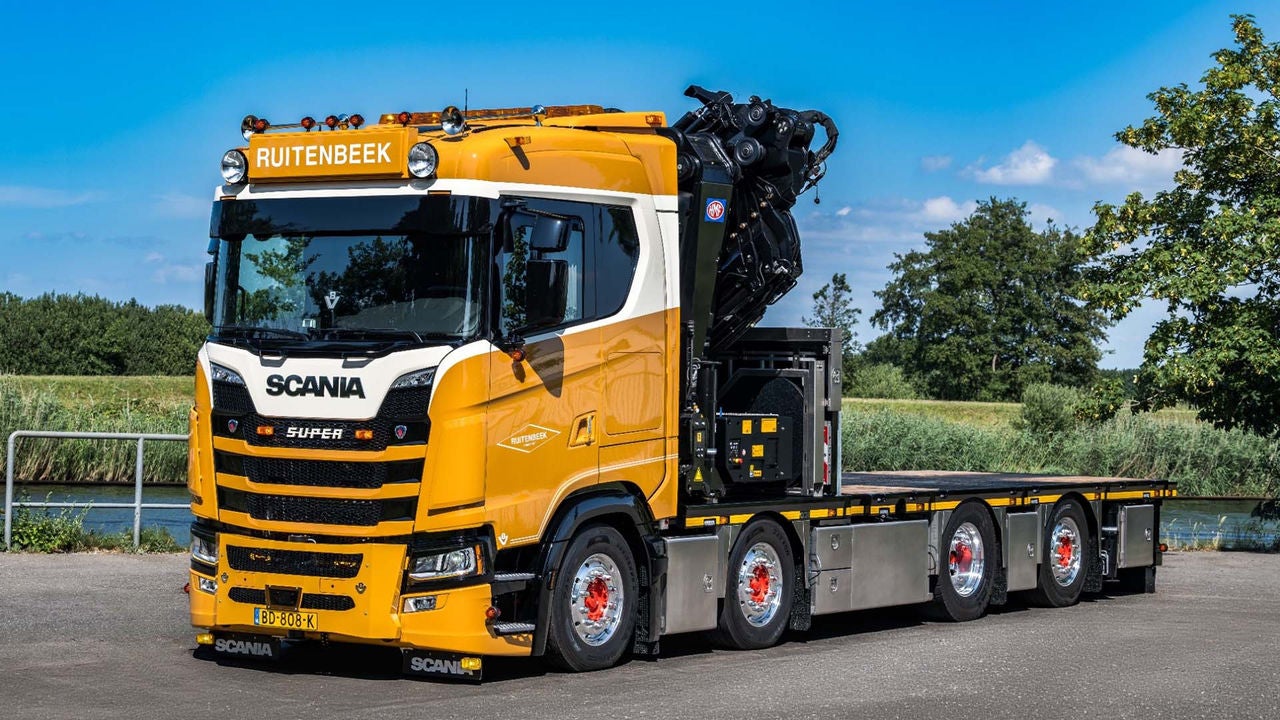 Scania 660S V8