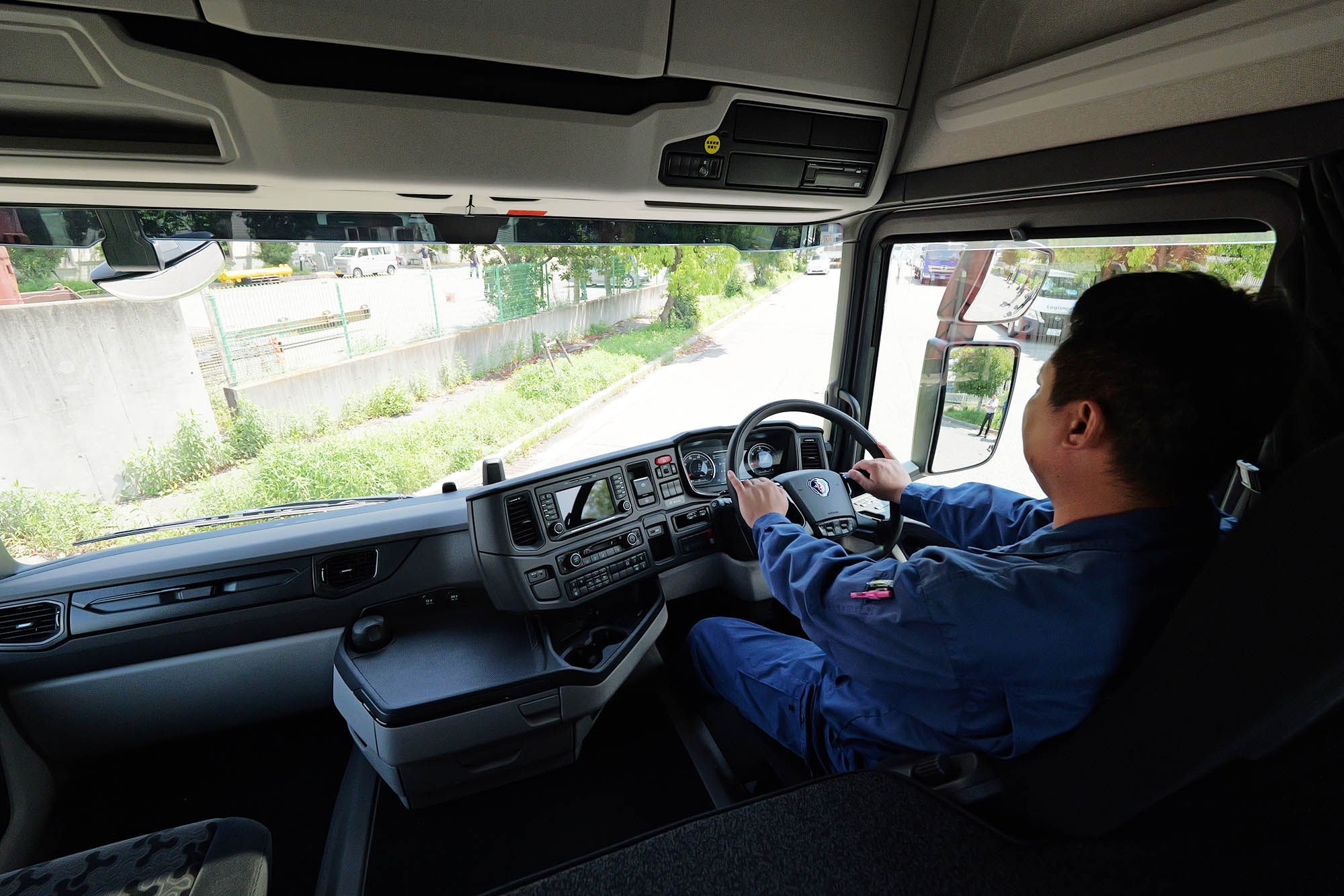 スカニア SUPERの車内
