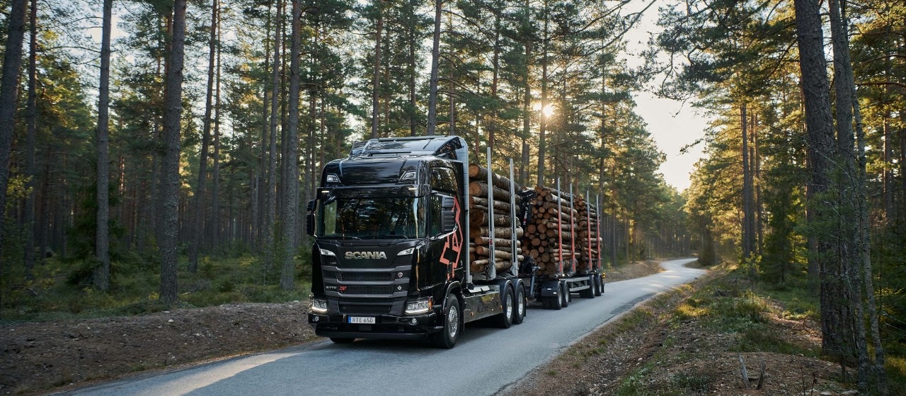 Lastbilar för skogstransporter