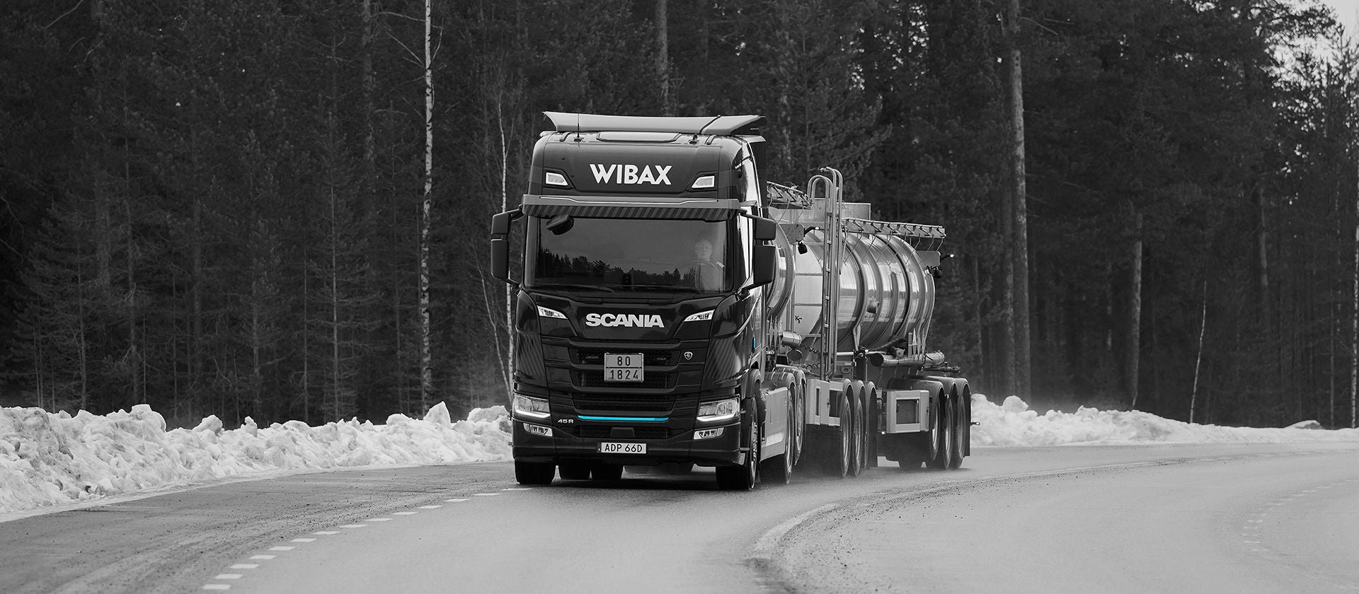 Battery-electric Scania truck for bulk transport.