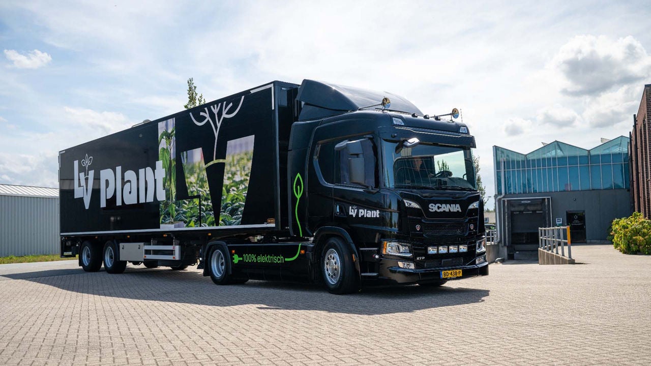 Scania 27P trekker