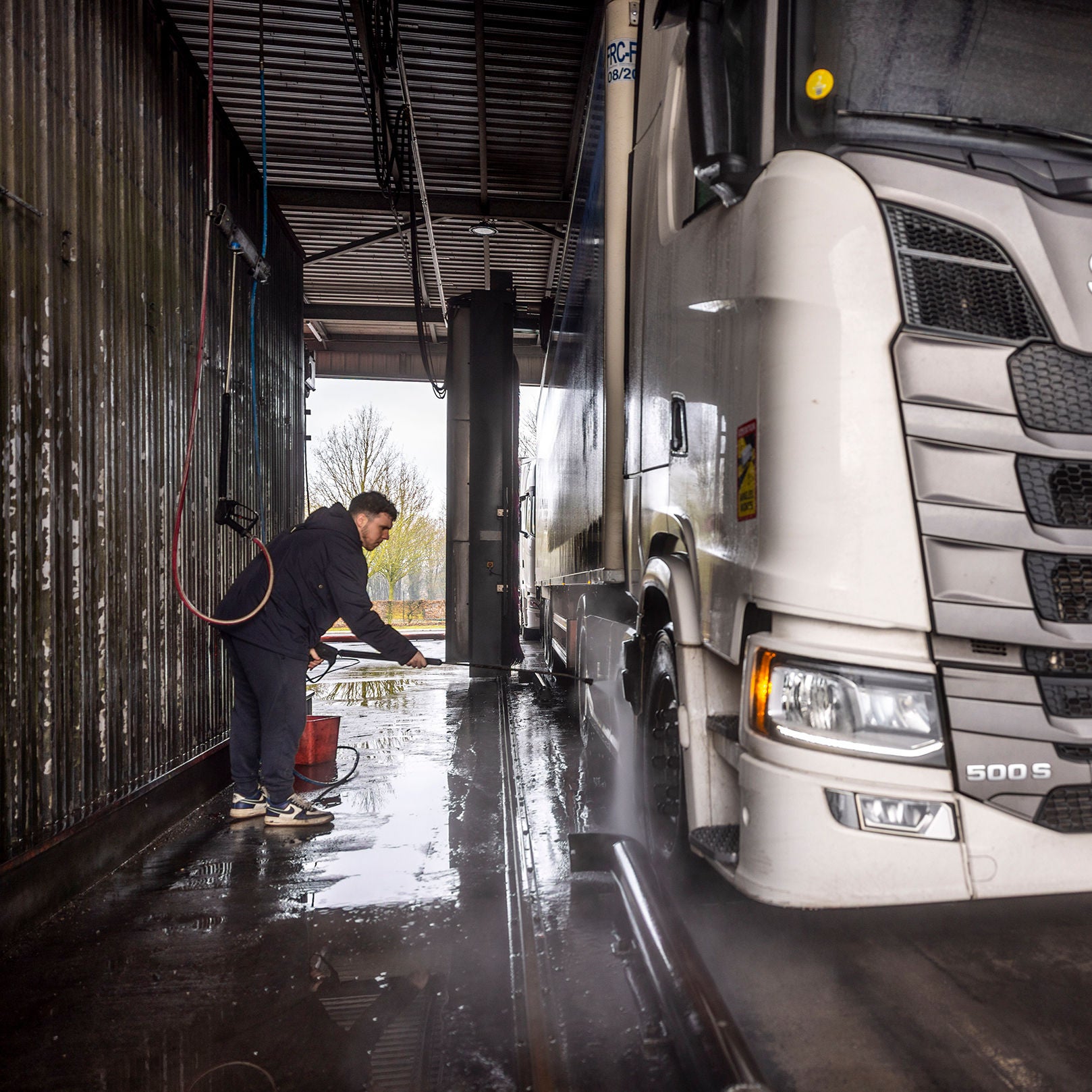 Attentif à l’entretien et à la fiabilité de son matériel, le Groupe Primever a opté pour des contrats de location Scania Finance sur 60 mois.