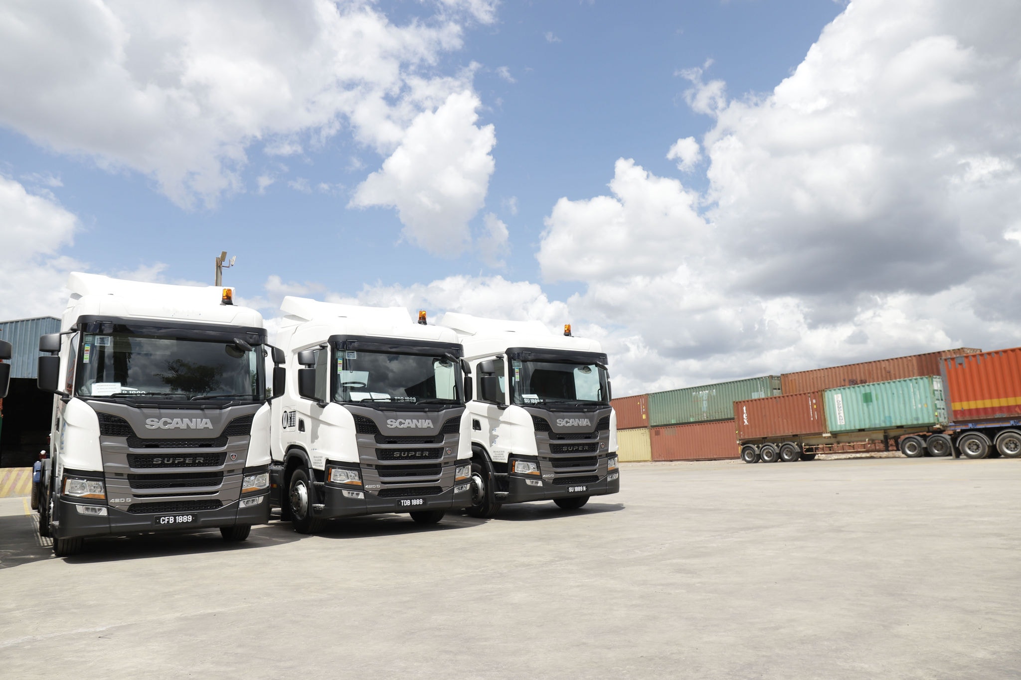 The Scania Super sets a new industry benchmark with the highest torque at the lowest RPM, delivering unmatched performance. Engineered for excellence, it features dual camshafts, optimised injectors, precision turbocharging, and a state-of-the-art engine management system. For Sin Hock Soon Group, the Scania Super embodies power and reliability, ensuring every delivery meets the highest standards.