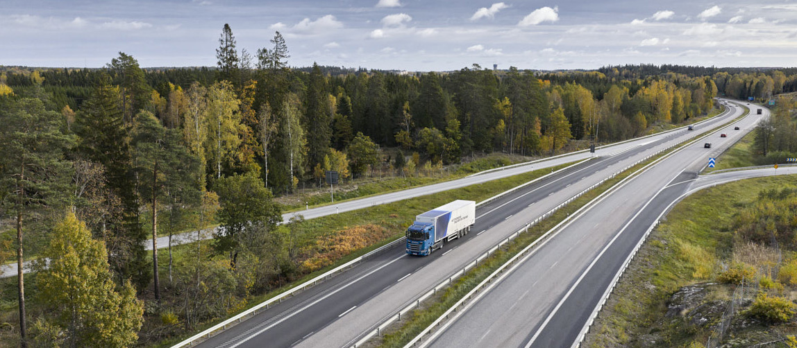 The demand for autonomous solutions is increasing, and their commercialisation is expected to expand within the next few years. At Scania we are determined to be a significant contributor to the industry's transformation. We are driving the shift towards sustainable transport solutions, and autonomous transport is an essential part of our mission.