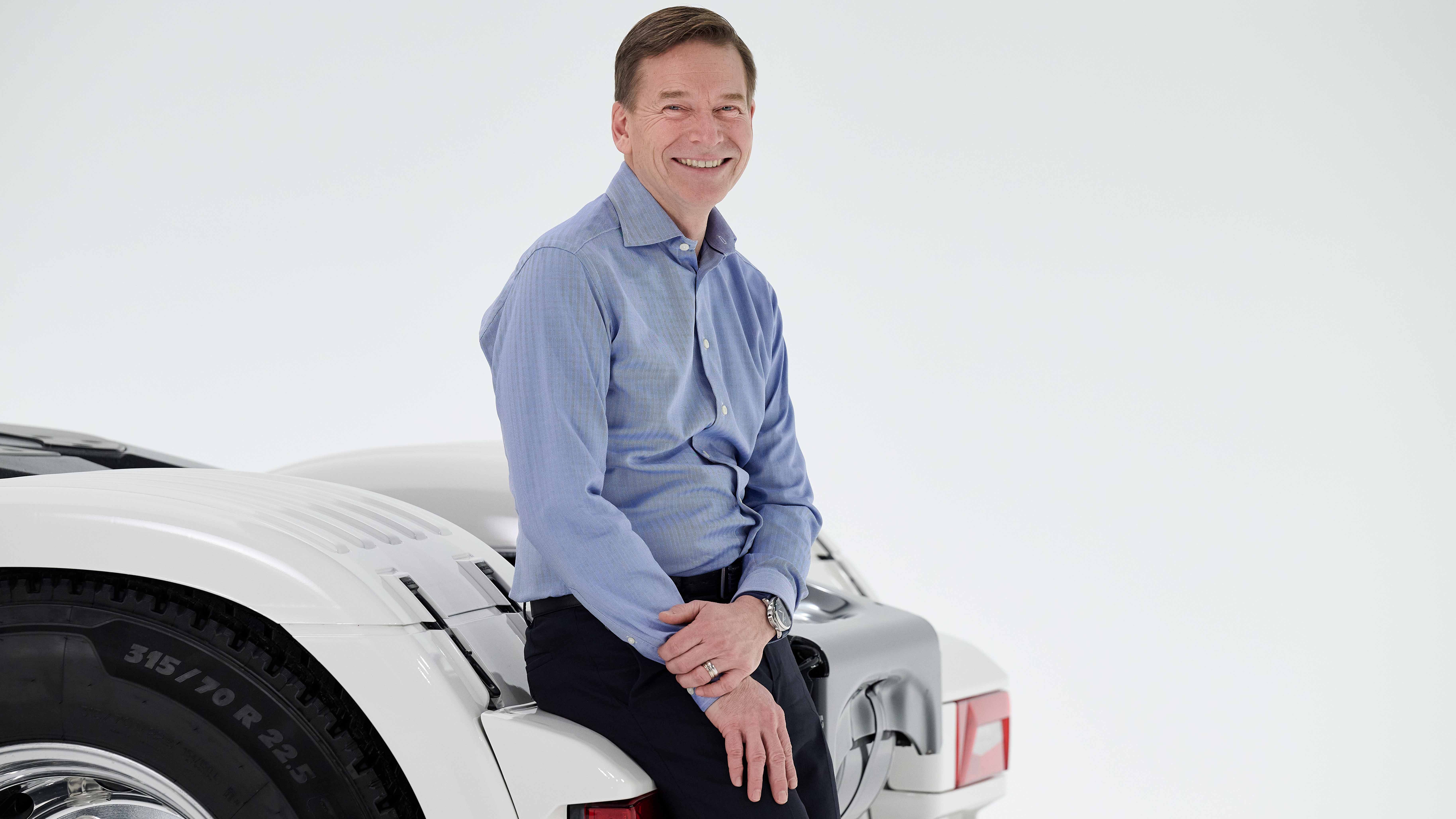 Discover insights from Christian Levin, President and CEO of Scania and TRATON GROUP, as he shares his vision for the future of transport and logistics in Scania’s Annual Financial Report.