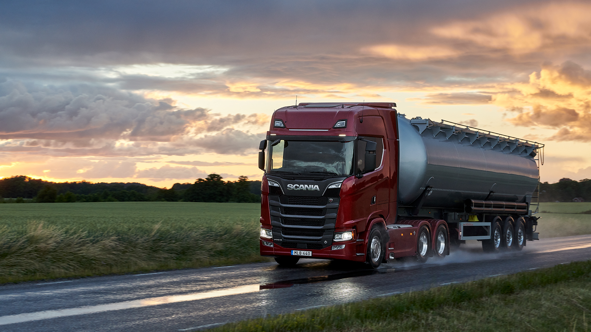 Scania lässt den V8 hochleben - Magazin