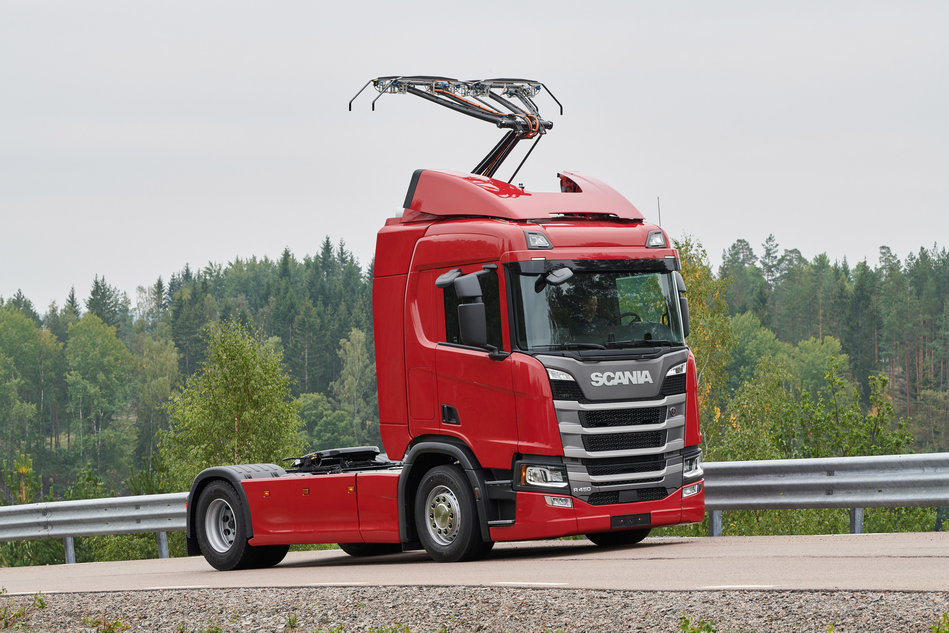 Scania liefert 15 Lkw f r deutsche E Highways aus Scania Scania liefert 15 Lkw f r deutsche E Highways aus Scania