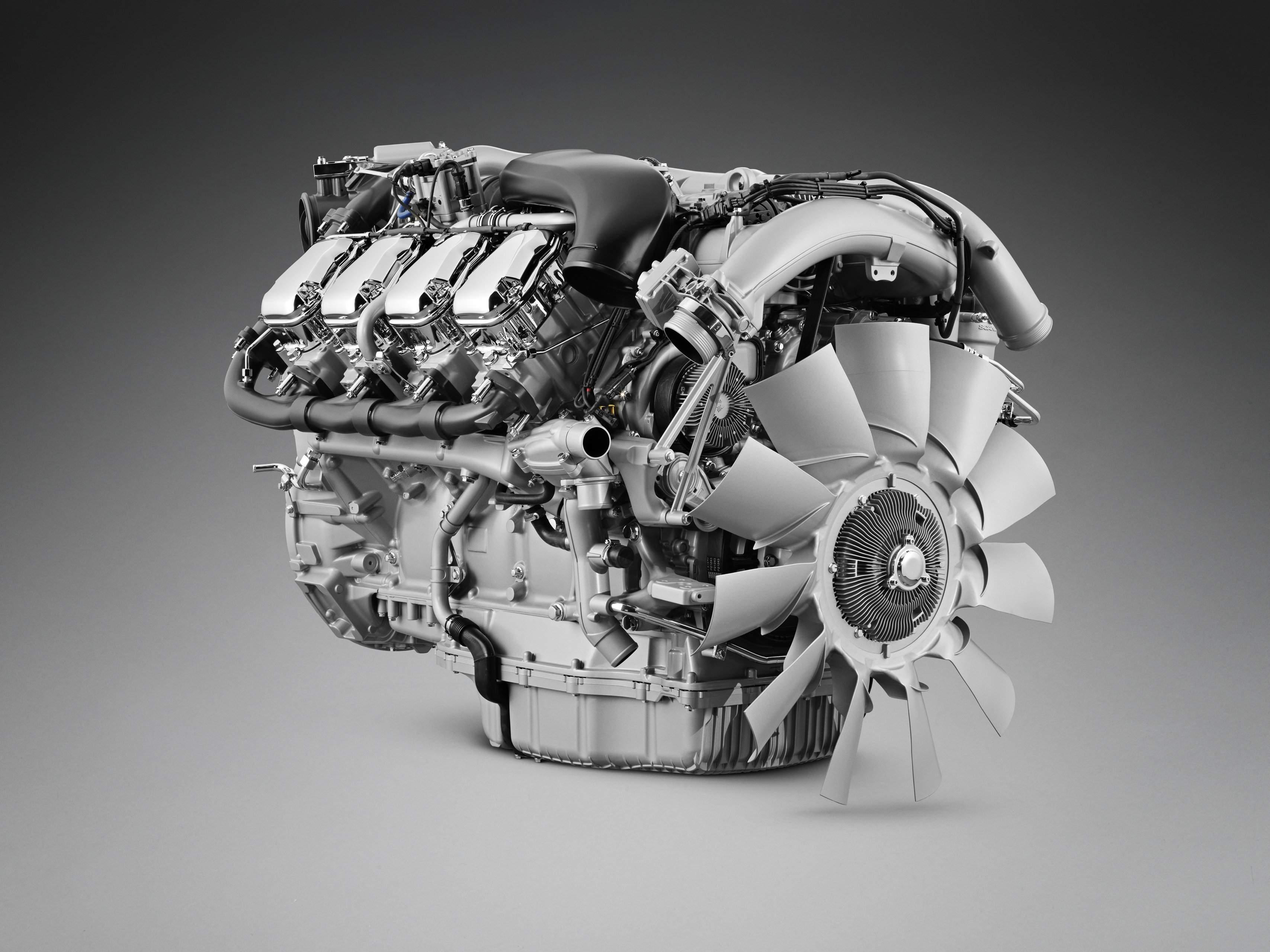 New engines. Мотор Скания v8. Мотор 8 цилиндровый Скания 500 л с. Scania dc16 v8. ДВС Скания v8.