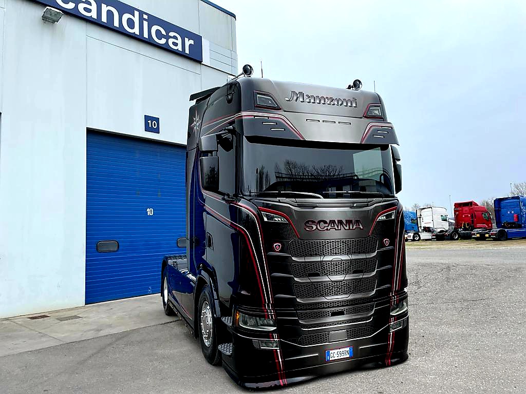 Con il nuovo V8 Scania da 770 CV M.G. Trasporti realizza un sogno