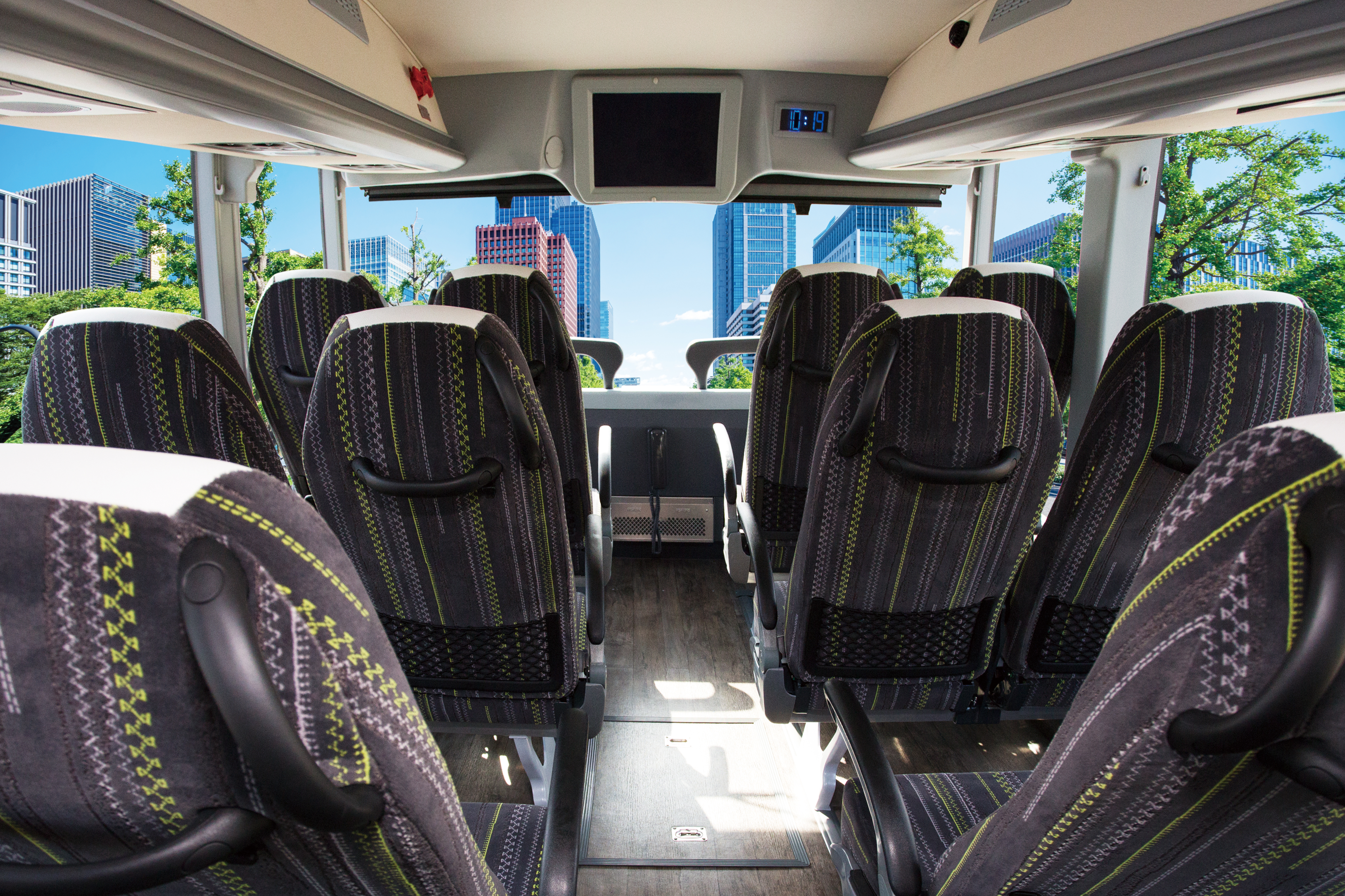 二階建てバスのデザイン Scania 日本