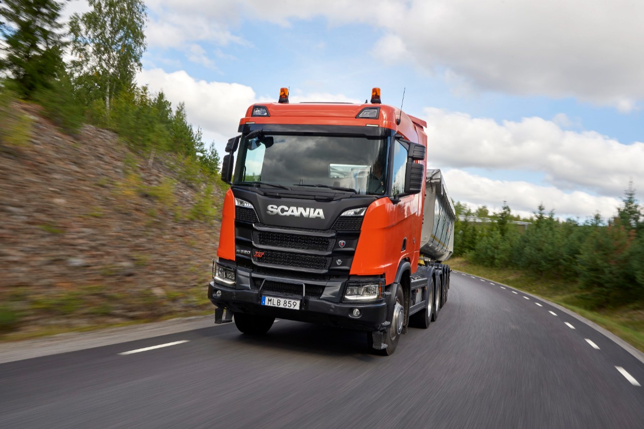 A scania prossegue o lan amento da nova gera o de cami es scania