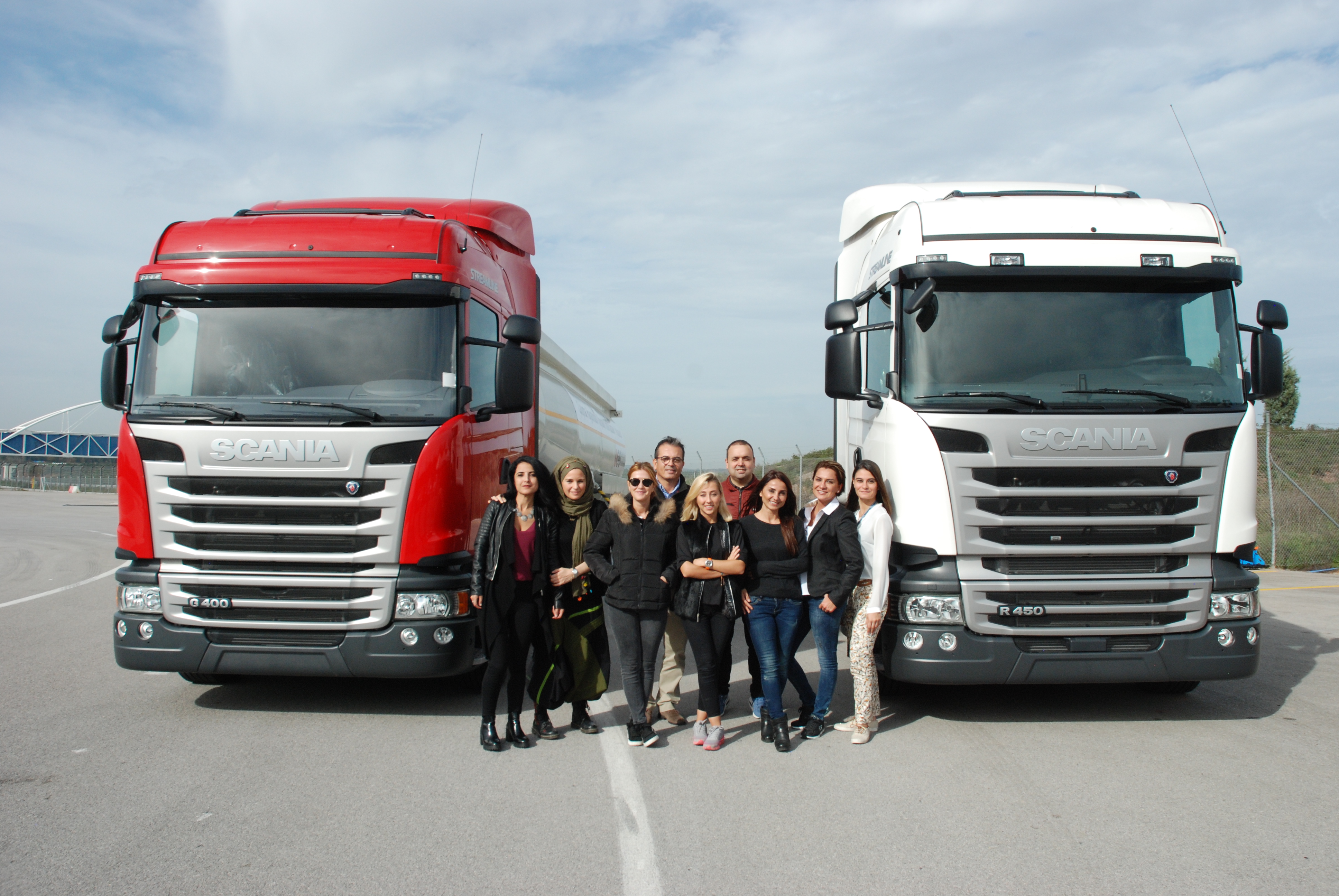 kadin rallicilerden scania ya tam not