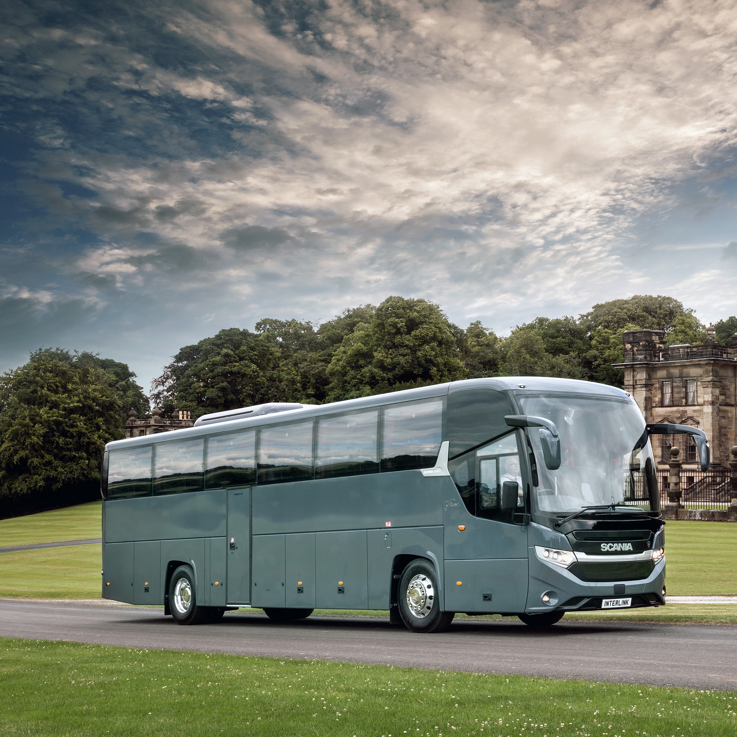 Scania launches the interlink coach in the uk scania great britain