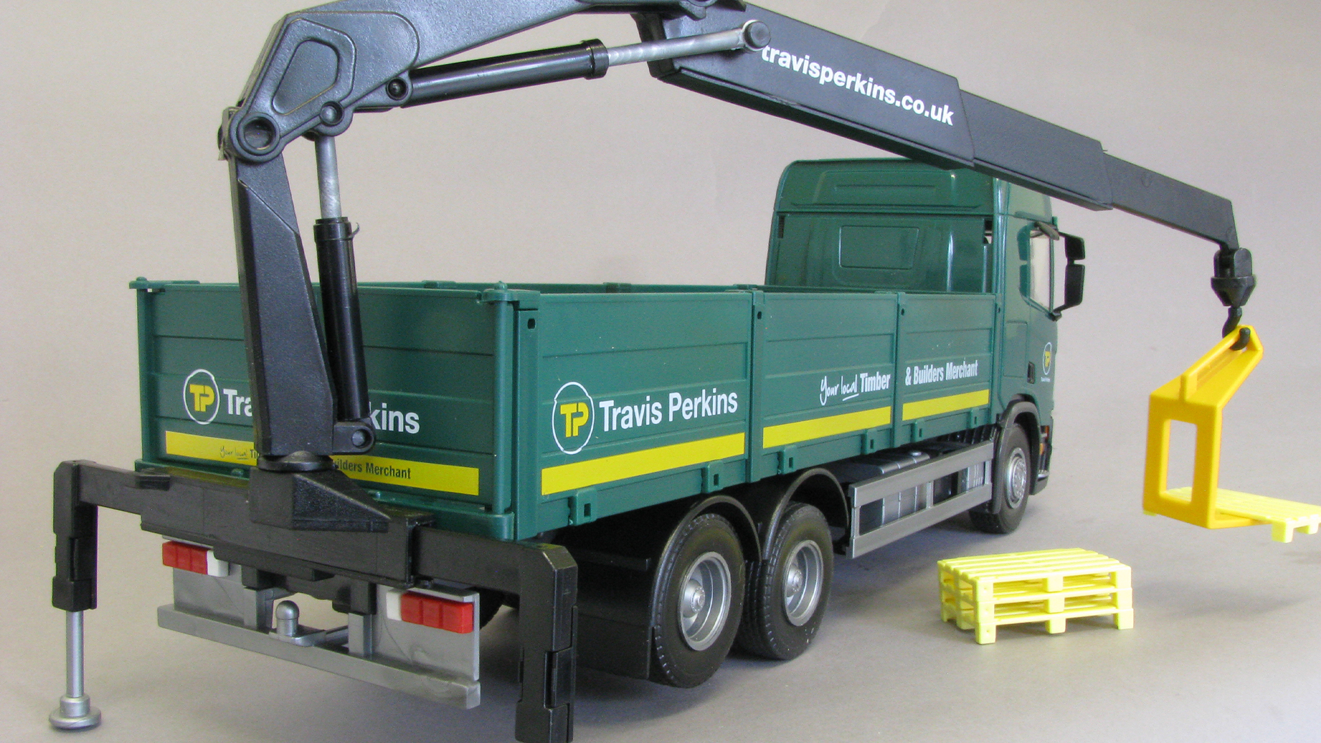 travis perkins toy lorry