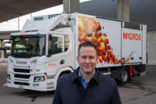 Marco Grob, Leiter Logistik Transport, beobachtet und analysiert die unterschiedlichen nachhaltigen Antriebskonzepte genau.