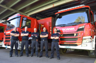 De gauche à droite: Urs Gerschwiler (chef du service d'adminisdtration), Roman Stutz (chef du service technique), Beat Bill (vice-commandant), Reto Bürgin (piquet professionnel), et Flavio Külling (piquet professionnel).