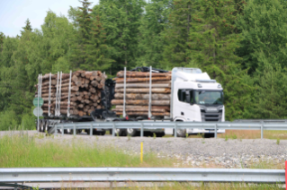 Auch solche Fahrzeugkonzepte sind im Norden von Schweden bereits voll-elektrisch auf Versuchsfahrt.