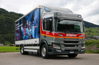 Le premier Scania entièrement électrique du parc de véhicules de Zimmermann Umweltlogistik AG à Buochs est un Scania 25P B 4x2 NB.