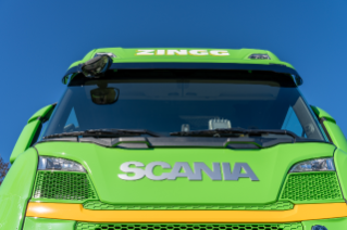 Zwei starke Partner die sich gegenseitig vertrauen, Zingg Transporte AG und Scania. 