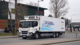 Un camion électrique Scania séduit HAVI et McDonald's