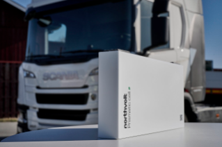 Scania et Northvolt dévoilent une batterie verte capable d'alimenter des camions sur 1,5 million de kilomètres