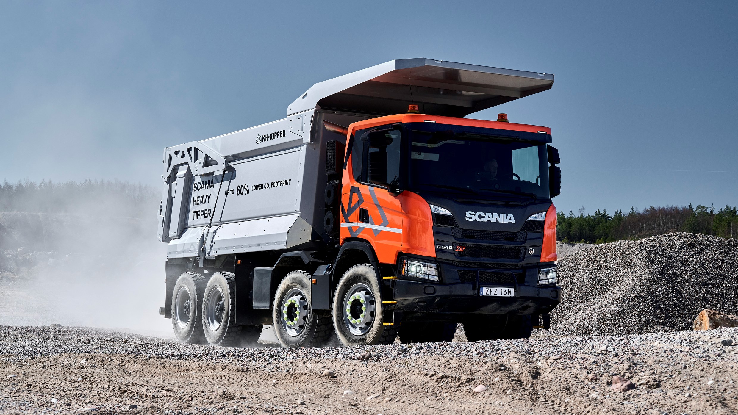 Ťažký sklápač Scania G 540 8x4, ilustračné foto.