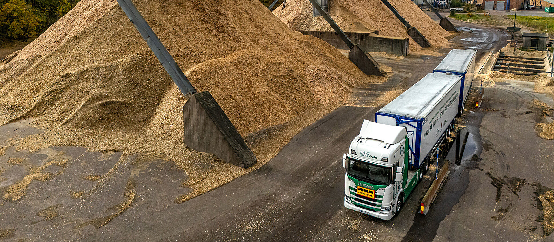 Scanias Elektro-LKW transportiert 94 Tonnen in Schweden