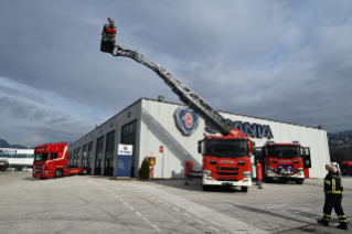 Veicolo antincendio Scania autoscala e autopompa - allestimento Rosenbauer