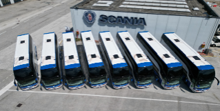La regione Campania rinnova il proprio parco mezzi per il trasporto pubblico con 38 autobus, 18 a due piani Scania-Beulas e 20 veicoli Scania-Irizar a LNG