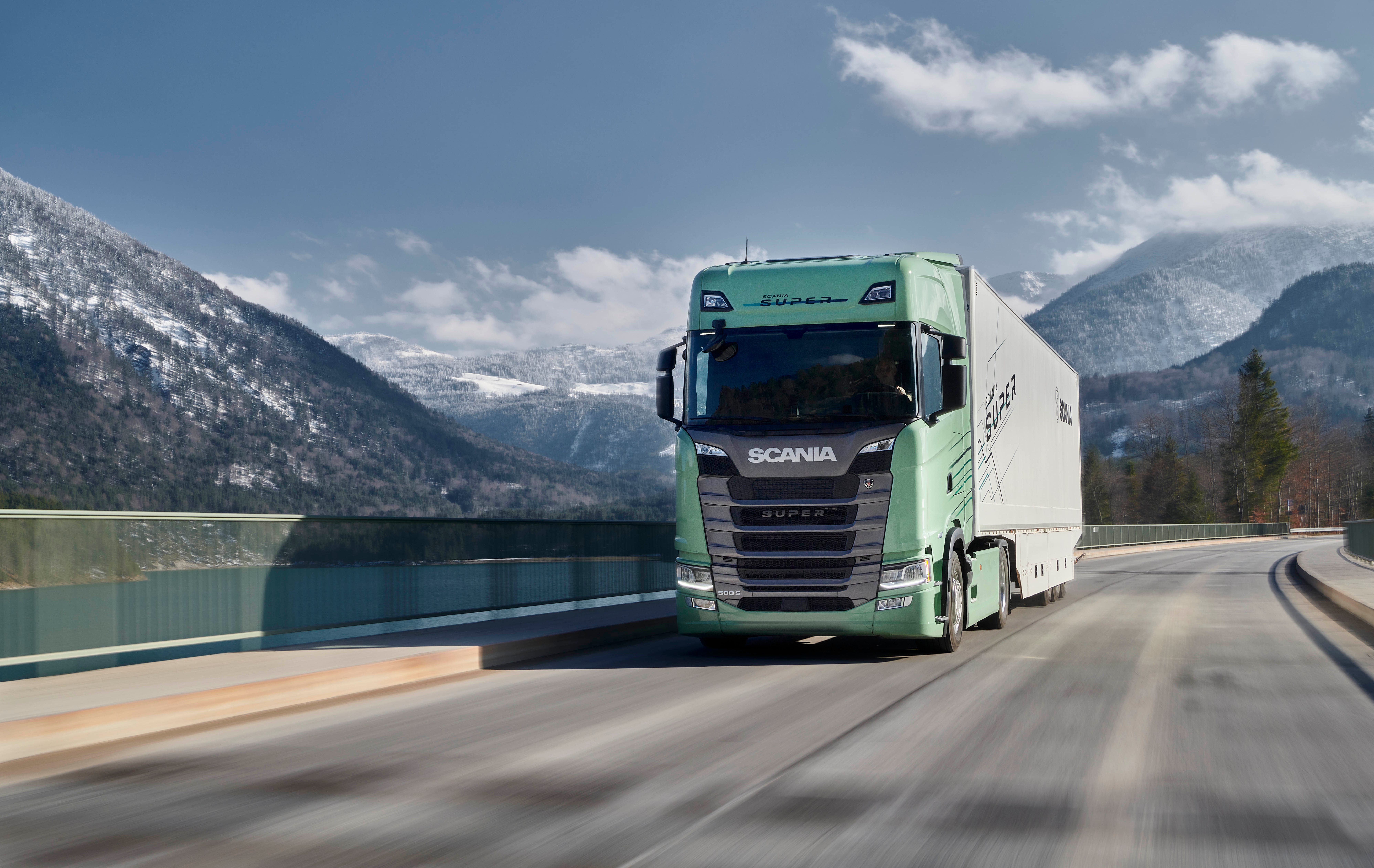  Scania Super kamyon görseli