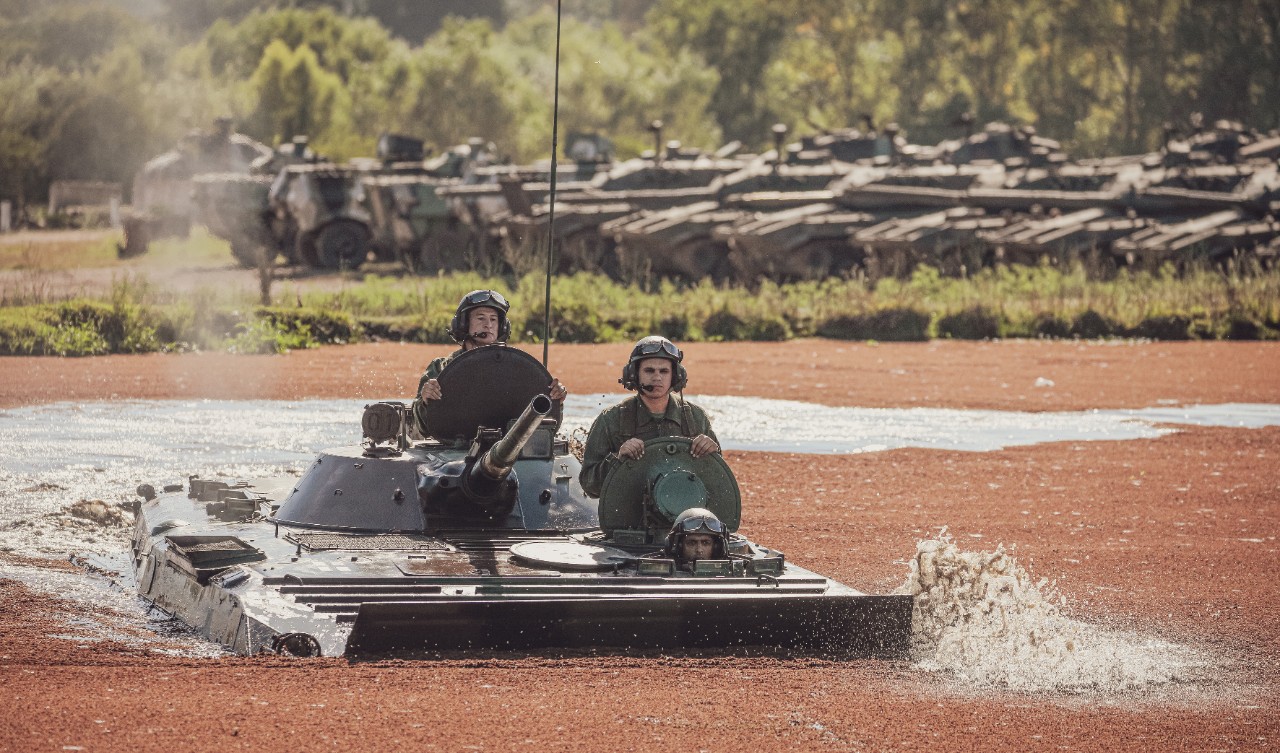 Los Motores Scania Renuevan La Potencia De Tanques Del Ejército