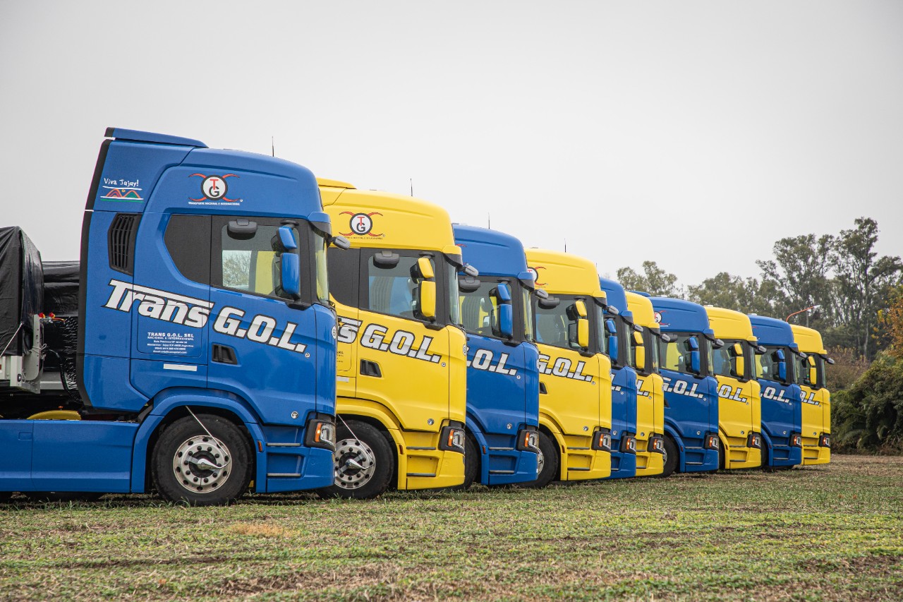 Scania Credit: Trans G.O.L. Adquirió 10 unidades con financiación y seguros
