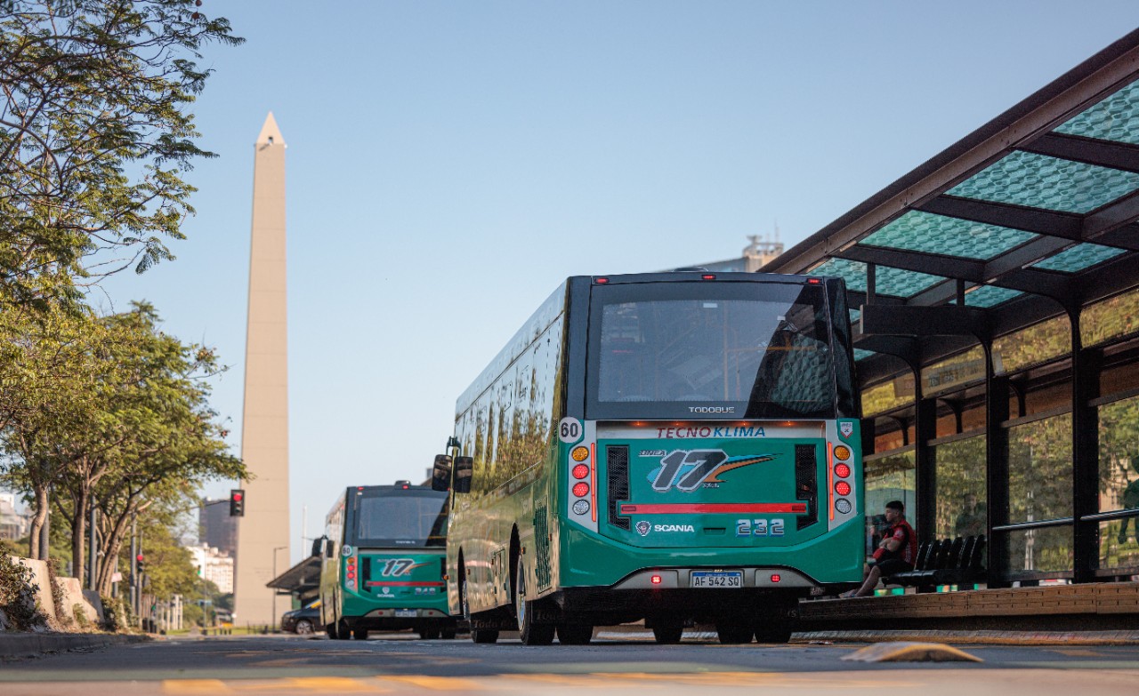 LOS BUSES URBANOS SCANIA SE SUMAN A LA LÍNEA 17
