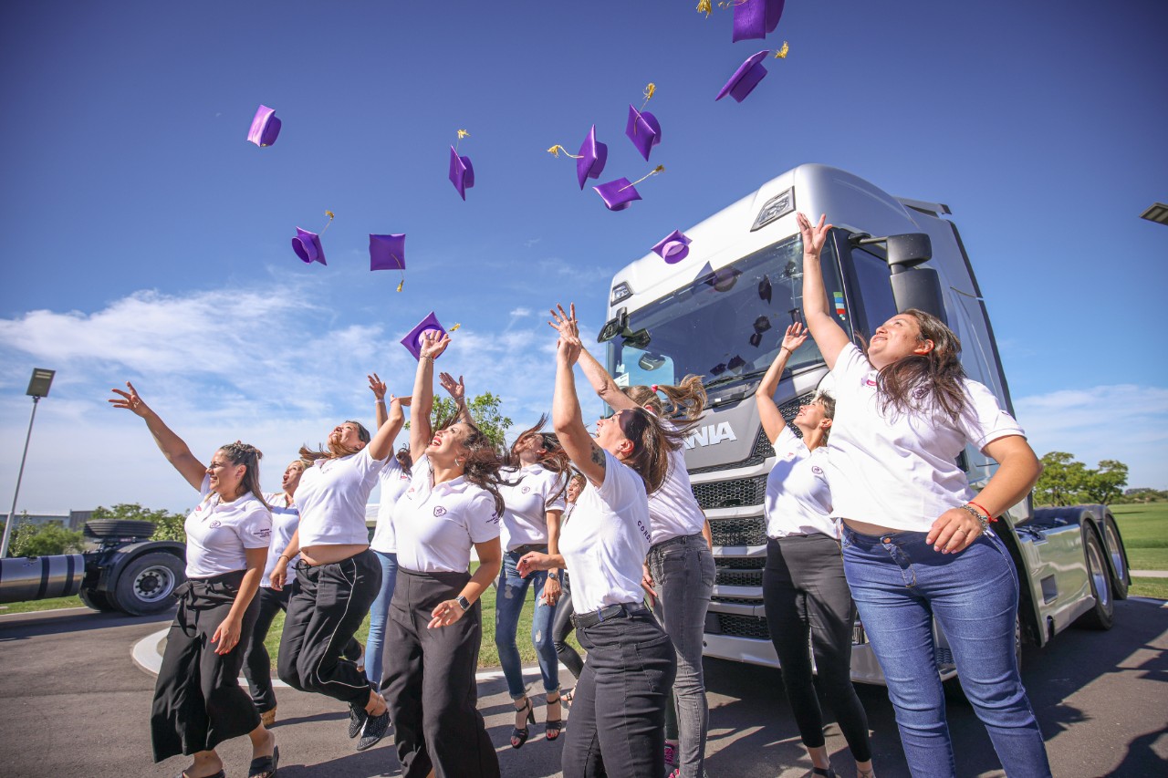 SCANIA LANZA LA INSCRIPCIÓN PARA LA QUINTA EDICIÓN DE “CONDUCTORAS”